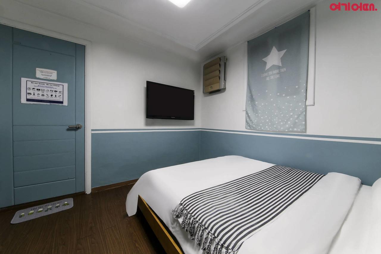 Sinchon Sisters Hostel Сеул Екстериор снимка